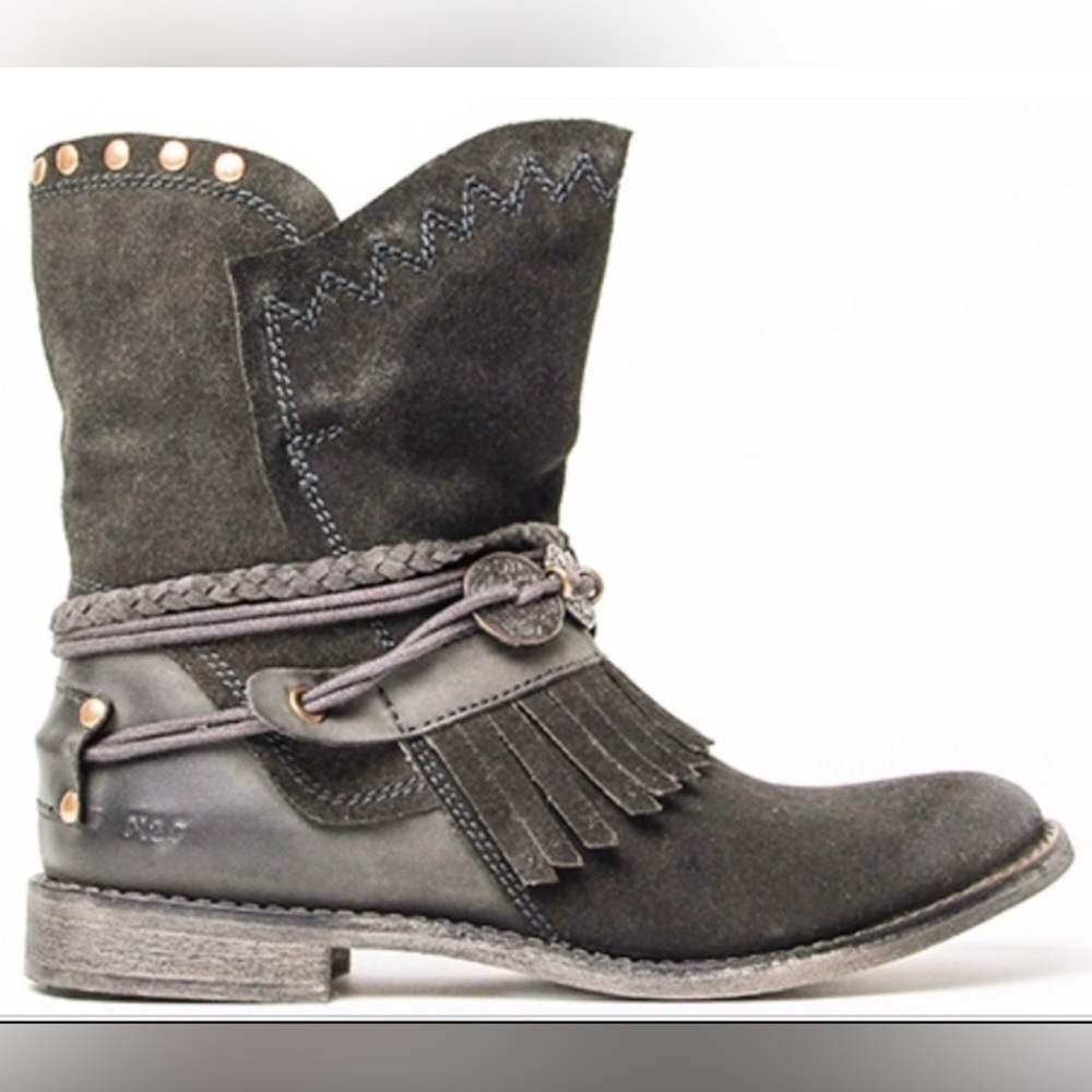 Anaeh Black Musse & Cloud Suede Ankle Boot with Fringe Women’s Size 9 NEW